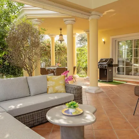 Large 4 Beds Cozy 700 M Walk Canas Vila