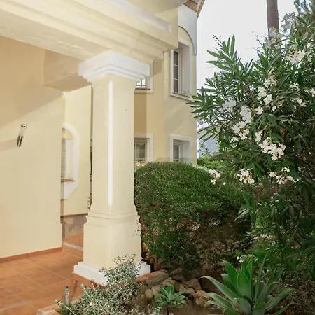 Large 4 Beds Cozy 700 M Walk Canas Willa Marbella