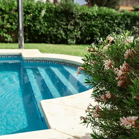 Willa Large 4 Beds Cozy 700 M Walk Canas Marbella