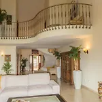 Villa Large 4 Beds Cozy 700 M Walk Canas Marbella