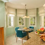 Large 4 Beds Cozy 700 M Walk Canas Marbella