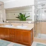 Large 4 Beds Cozy 700 M Walk Canas * Marbella
