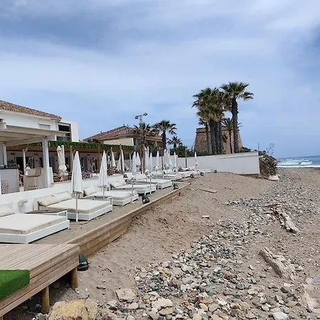 Beachside 4 Beds Cozy Villa, 700m Canas Beach!