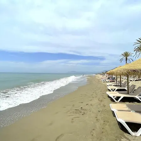 Beachside 4 Beds Cozy Villa, 700m Canas Beach! Marbella