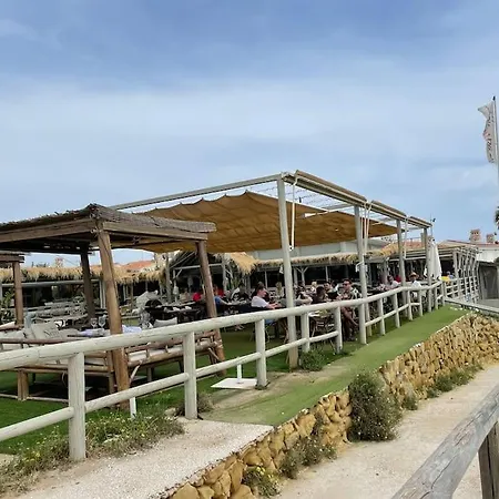 Beachside 4 Beds Cozy Villa, 700m Canas Beach!