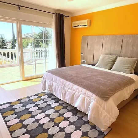 Beachside 4 Beds Cozy Villa, 700m Canas Beach! Villa