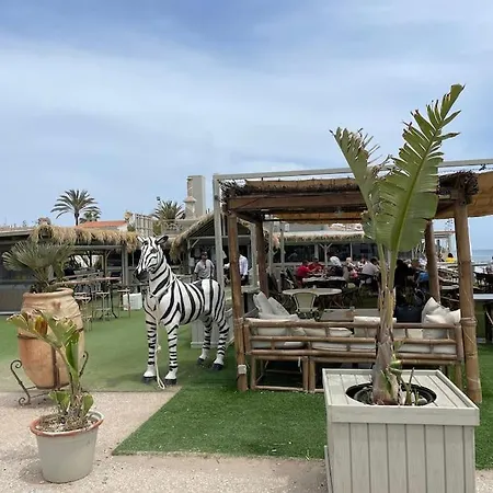 Beachside 4 Beds Cozy Villa, 700m Canas Beach! Marbella