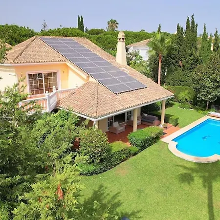 Beachside 4 Beds Cozy Villa, 700m Canas Beach! Villa Marbella