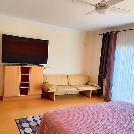 Beachside 4 Beds Cozy Villa, 700m Canas Beach!