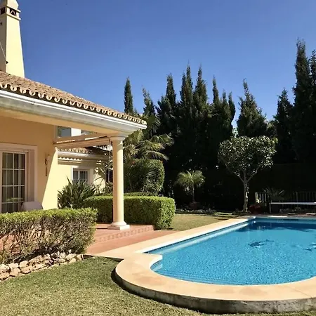 Beachside 4 Beds Cozy Villa, 700m Canas Beach! *