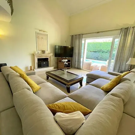 Beachside 4 Beds Cozy Villa, 700m Canas Beach! Marbella