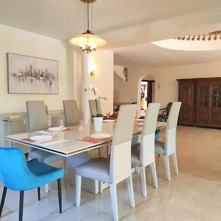Beachside 4 Beds Cozy Villa, 700m Canas Beach! Villa Marbella
