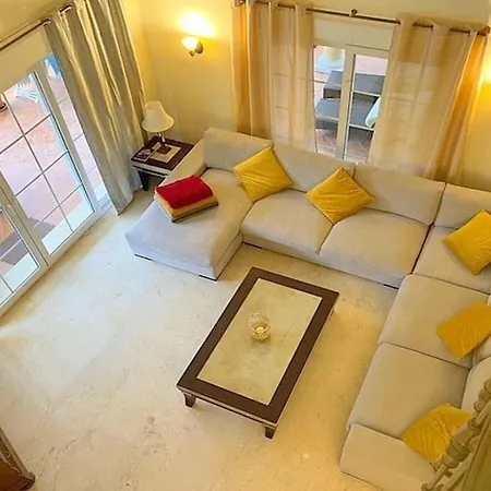 Beachside 4 Beds Cozy Villa, 700m Canas Beach! Marbella