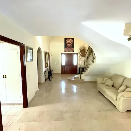 Villa Beachside 4 Beds Cozy Villa, 700m Canas Beach! *