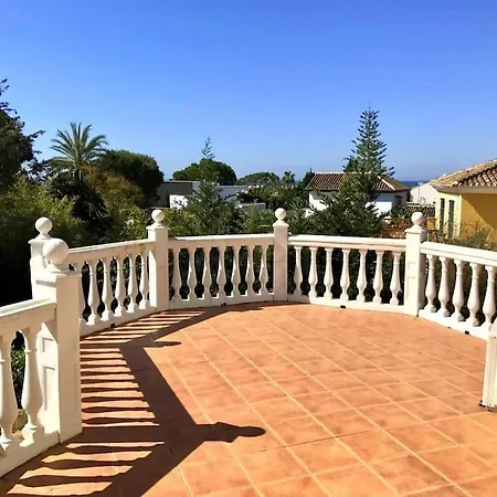 Beachside 4 Beds Cozy Villa, 700m Canas Beach! Marbella