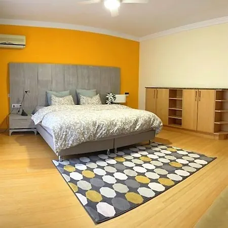 Beachside 4 Beds Cozy Villa, 700m Canas Beach! Villa