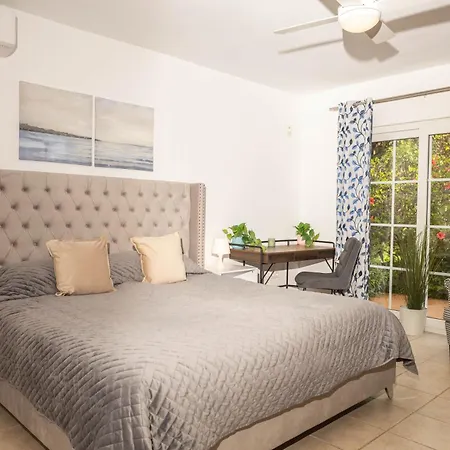 Large 4 Beds Cozy 700 M Walk Canas فيلة ماربيا