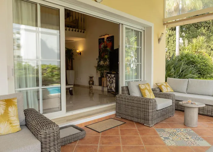 Large 4 Beds Cozy 700 M Walk Canas Vila *