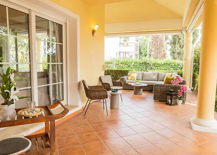 Large 4 Beds Cozy 700 M Walk Canas Vila Marbella