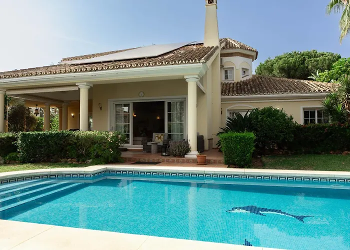 Large 4 Beds Cozy 700 M Walk Canas *