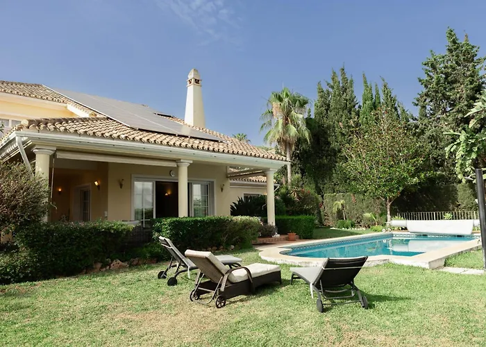 Large 4 Beds Cozy 700 M Walk Canas Marbella
