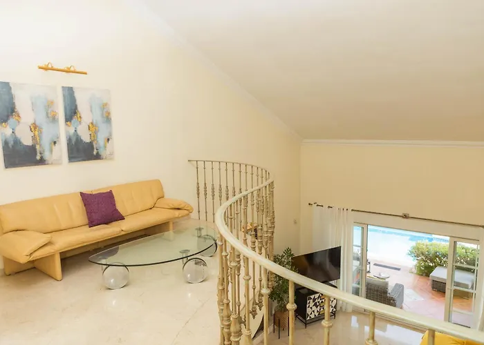 Vila Large 4 Beds Cozy 700 M Walk Canas *