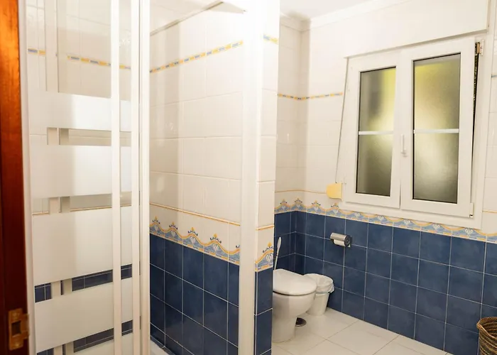 Large 4 Beds Cozy 700 M Walk Canas Vila Marbella