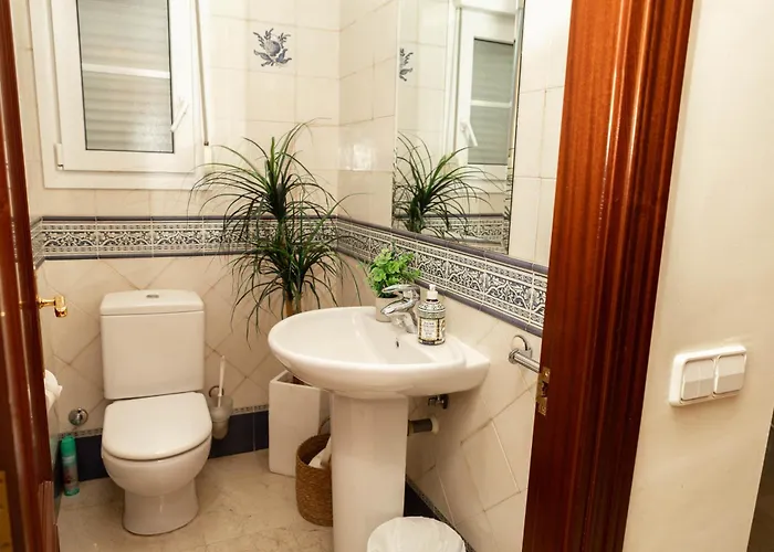 Large 4 Beds Cozy 700 M Walk Canas