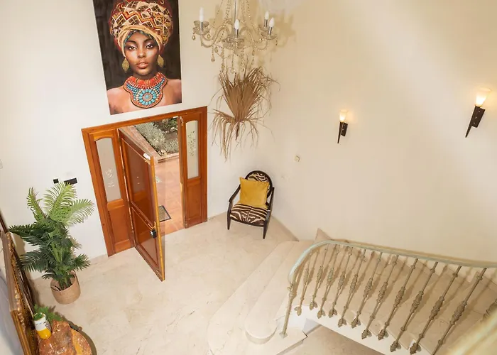 Large 4 Beds Cozy 700 M Walk Canas Marbella