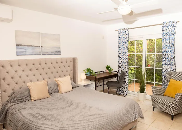 Large 4 Beds Cozy 700 M Walk Canas Vila *