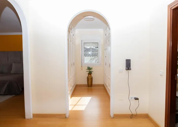 Vila Large 4 Beds Cozy 700 M Walk Canas *