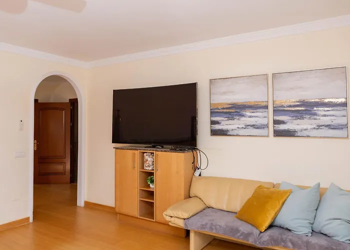 Vila Large 4 Beds Cozy 700 M Walk Canas Marbella