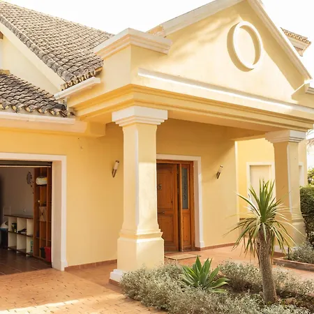 Large 4 Beds Cozy 700 M Walk Canas * Марбелья