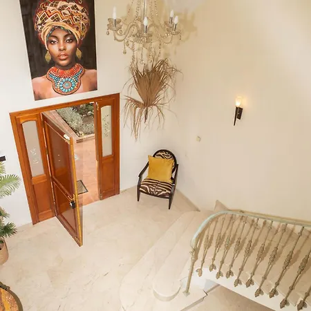 Large 4 Beds Cozy 700 M Walk Canas Μαρμπέλλα