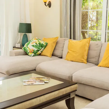 Large 4 Beds Cozy 700 M Walk Canas Villa *