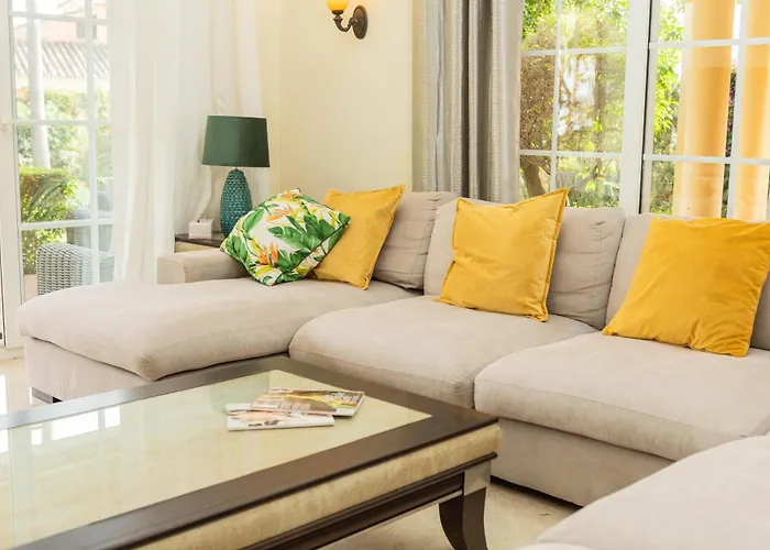 Large 4 Beds Cozy 700 M Walk Canas 别墅 *