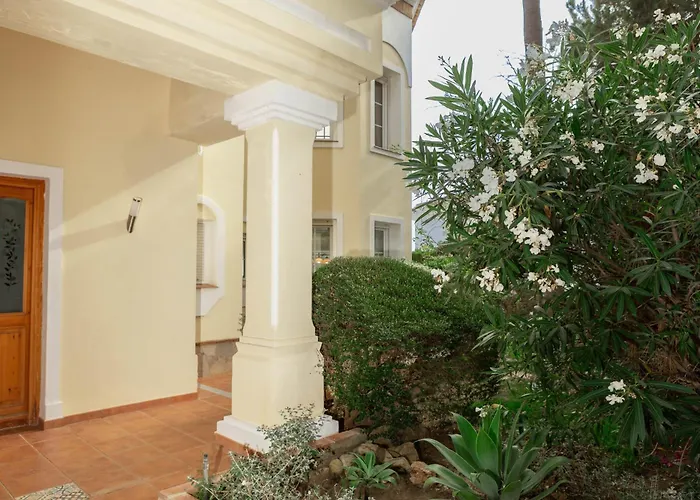 Large 4 Beds Cozy 700 M Walk Canas 别墅 马尔韦利亚