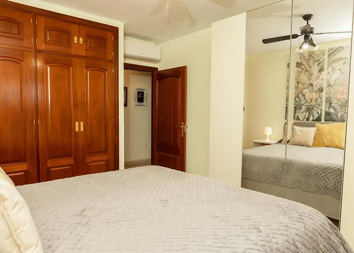 Large 4 Beds Cozy 700 M Walk Canas * 马尔韦利亚