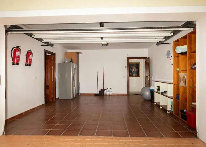 Large 4 Beds Cozy 700 M Walk Canas 别墅 *